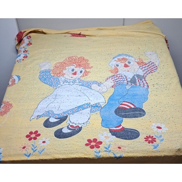Rare Vintage Raggedy Ann & Andy Yellow Blanket Cover Bobbs Merrill Waffle Weave - Picture 2 of 8